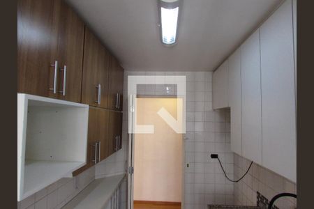 Apartamento à venda com 75m², 2 quartos e 2 vagasCozinha - Armários