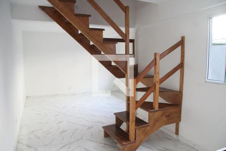 Sala e Cozinha integrada  de casa para alugar com 2 quartos, 80m² em Parque Continental I, Guarulhos