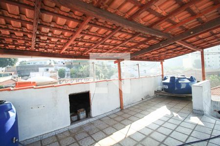 Casa à venda com 258m², 4 quartos e 4 vagasVaranda