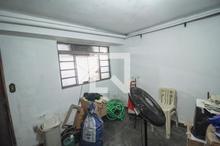 Casa à venda com 258m², 4 quartos e 4 vagasQuarto de Serviço