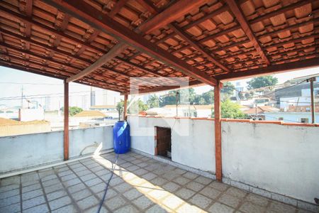 Casa à venda com 258m², 4 quartos e 4 vagasVaranda