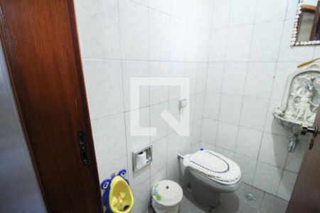 Casa à venda com 258m², 4 quartos e 4 vagasBanheiro