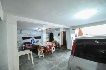 Casa à venda com 258m², 4 quartos e 4 vagasGaragem