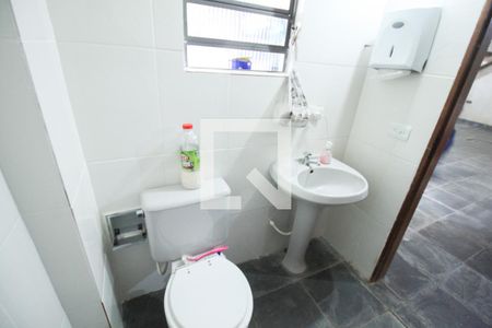 Casa à venda com 258m², 4 quartos e 4 vagasBanheiro de Serviço