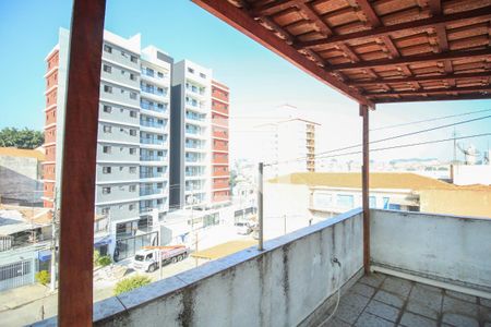 Casa à venda com 258m², 4 quartos e 4 vagasVaranda