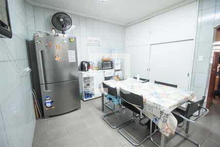 Casa à venda com 258m², 4 quartos e 4 vagasCozinha