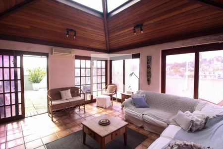 Apartamento à venda com 330m², 4 quartos e 2 vagasSala de TV