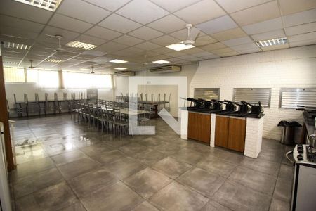 Apartamento à venda com 330m², 4 quartos e 2 vagasÁrea comum - Salão de festas