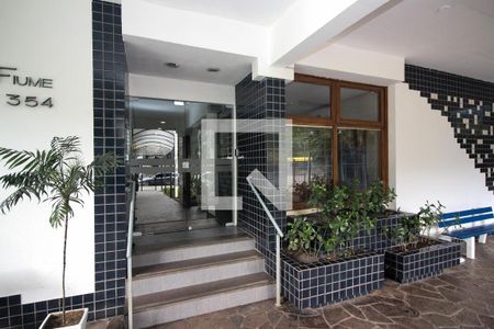 Apartamento à venda com 330m², 4 quartos e 2 vagasFachada e portaria