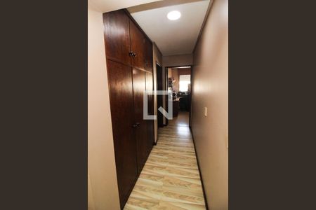 Apartamento à venda com 330m², 4 quartos e 2 vagasCorredor