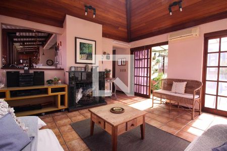 Apartamento à venda com 330m², 4 quartos e 2 vagasSala de TV