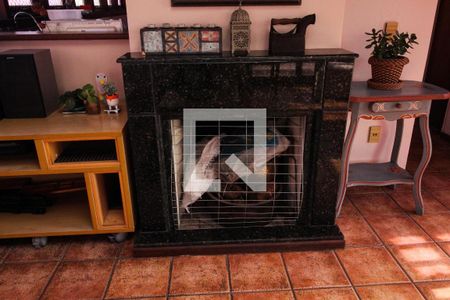 Apartamento à venda com 330m², 4 quartos e 2 vagasDetalhe Sala Lareira