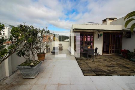 Apartamento à venda com 330m², 4 quartos e 2 vagasTerraço