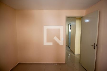 Quarto 1 de apartamento para alugar com 2 quartos, 42m² em Itaim Paulista, São Paulo