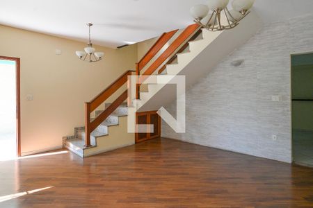 Sala de casa para alugar com 3 quartos, 100m² em Jardim Previdencia, São Paulo