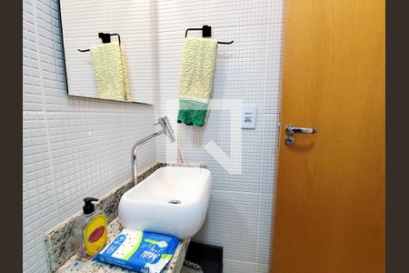 Apartamento à venda com 177m², 4 quartos e 3 vagas Apartamento à venda com 177m², 4 quartos e 3 vagasBanheiro social