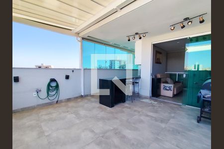 Apartamento à venda com 177m², 4 quartos e 3 vagas Apartamento à venda com 177m², 4 quartos e 3 vagasÁrea comum