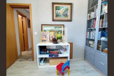 Apartamento à venda com 177m², 4 quartos e 3 vagas Apartamento à venda com 177m², 4 quartos e 3 vagasQuarto 3