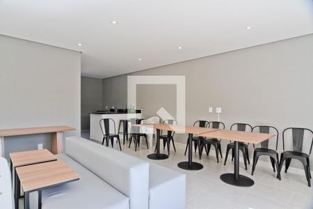 Apartamento para alugar com 43m², 2 quartos e 1 vagaÁrea comum - Salão de festas