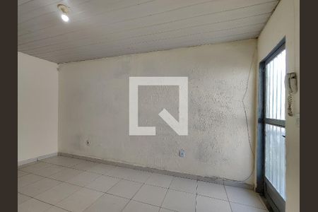 Sala de casa para alugar com 2 quartos, 60m² em São Francisco Xavier, Rio de Janeiro