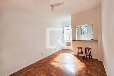 Apartamento à venda com 24m², 1 quarto e sem vaga Apartamento à venda com 24m², 1 quarto e sem vagaSala/Quarto