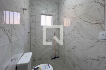 Banheiro de apartamento para alugar com 1 quarto, 35m² em Aclimação, São Paulo