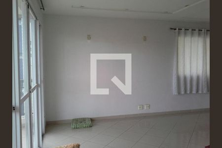 Apartamento à venda com 3 quartos, 142m² em Vila Ipojuca, São Paulo