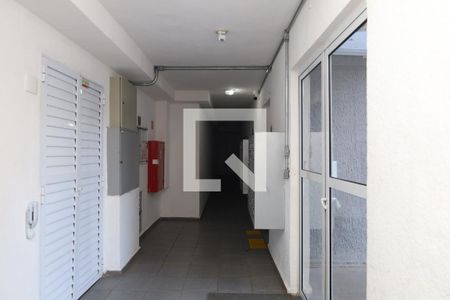 Apartamento para alugar com 49m², 2 quartos e sem vagaÁrea comum - Saguão do prédio