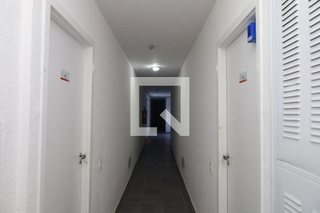 Apartamento para alugar com 49m², 2 quartos e sem vagaÁrea comum - Saguão do andar