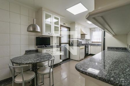 Apartamento à venda com 284m², 4 quartos e 4 vagasCozinha