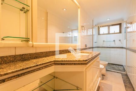 Apartamento à venda com 284m², 4 quartos e 4 vagasBanheiro Social