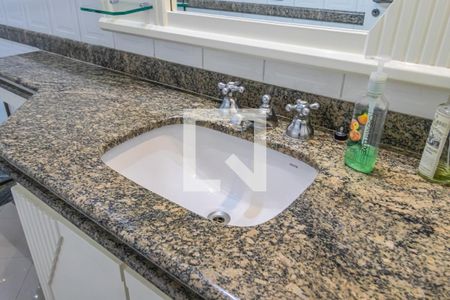 Apartamento à venda com 284m², 4 quartos e 4 vagasBanheiro da Suíte 1