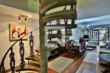 Sala de casa à venda com 4 quartos, 180m² em Luz, São Paulo