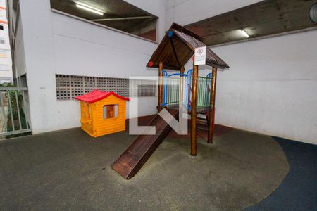 Apartamento à venda com 44m², 2 quartos e 1 vaga Apartamento à venda com 44m², 2 quartos e 1 vagaÁrea comum - Playground
