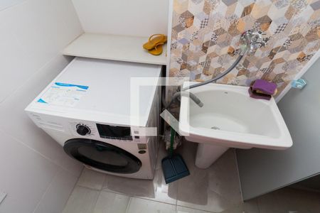 Apartamento à venda com 44m², 2 quartos e 1 vaga Apartamento à venda com 44m², 2 quartos e 1 vagaÁrea de Serviço