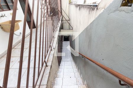 Apartamento para alugar com 26m², 1 quarto e sem vaga Apartamento para alugar com 26m², 1 quarto e sem vagaEscada