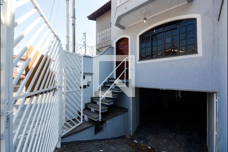 Casa à venda com 175m², 2 quartos e 4 vagas Casa à venda com 175m², 2 quartos e 4 vagasEntrada Social