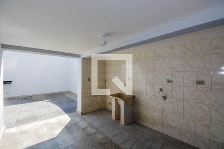 Casa à venda com 175m², 2 quartos e 4 vagas Casa à venda com 175m², 2 quartos e 4 vagasÁrea de Serviço