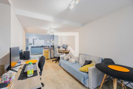 Sala de casa à venda com 3 quartos, 126m² em Vila Ida, São Paulo