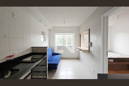 Sala / Cozinha / Area de Serviço de apartamento à venda com 1 quarto, 26m² em Jardim Itacolomi, São Paulo