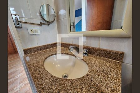 Apartamento para alugar com 164m², 2 quartos e 3 vagasBanheiro da Suíte