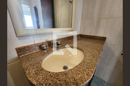 Apartamento para alugar com 164m², 2 quartos e 3 vagasBanheiro Social