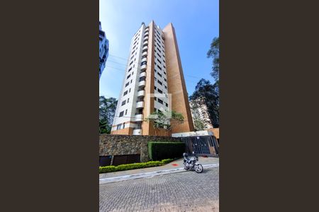 Apartamento à venda com 105m², 3 quartos e 2 vagasFachada