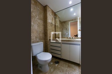 Apartamento à venda com 105m², 3 quartos e 2 vagasBanheiro da Suíte 1