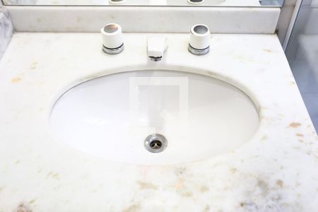 Apartamento à venda com 105m², 3 quartos e 2 vagasBanheiro da Suíte 3