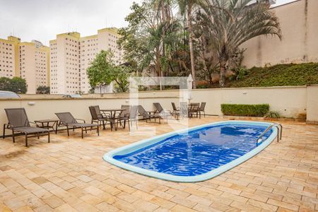 Apartamento para alugar com 120m², 2 quartos e 1 vagaÁrea comum - Piscina