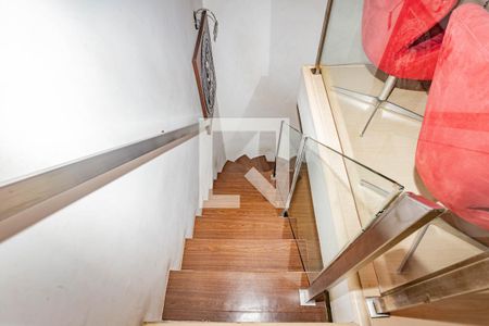 Apartamento para alugar com 120m², 2 quartos e 1 vagaEscada