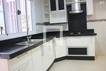 Casa para alugar com 239m², 3 quartos e 4 vagasCozinha
