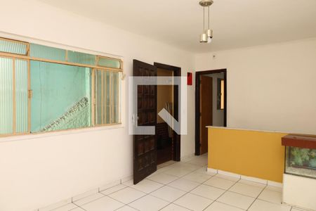 Casa para alugar com 3 quartos, 180m² em Cidade Líder, São Paulo