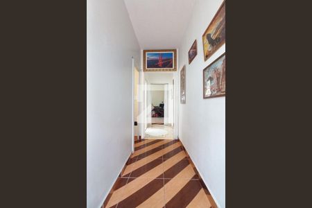 Casa à venda com 303m², 3 quartos e 5 vagasCorredor 